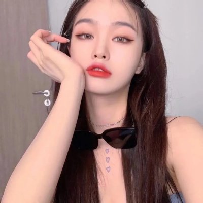 他的小鹿式女友有点甜